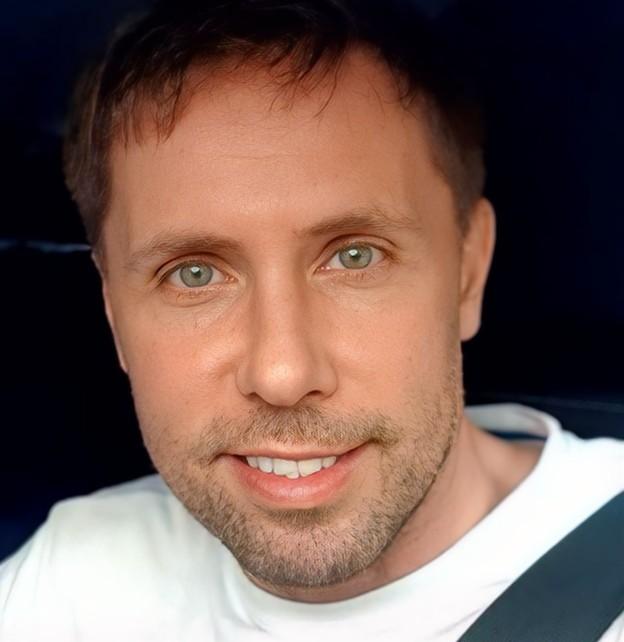 Photo of voice talent Michał 2