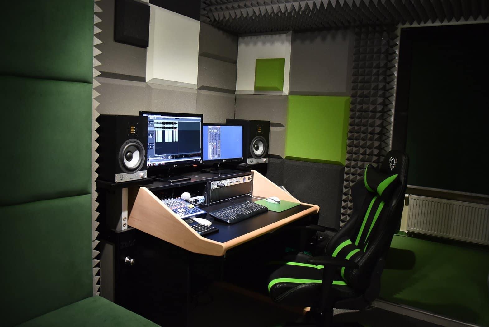 RPM Warsaw - green studio