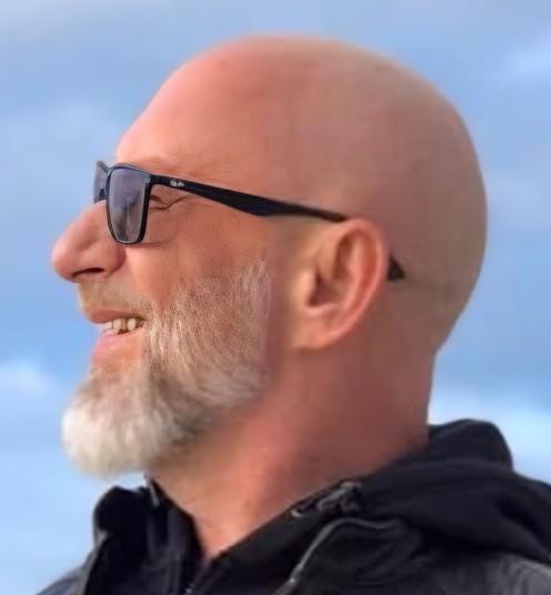 Photo of voice talent Grzegorz