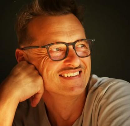 Photo of voice talent Marcin 3